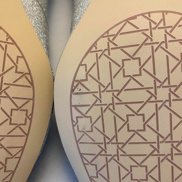 NEW Bridal / Wedding Jewel Badgley Mischka Silver Glitter Kitten Heels Sz 10 - Picture 10 of 13